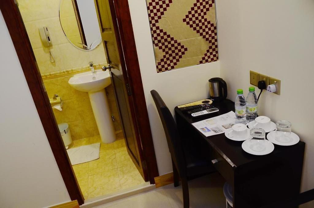 The Grand View Hotel Male Bagian luar foto