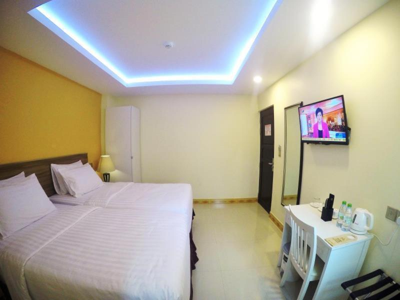The Grand View Hotel Male Bagian luar foto
